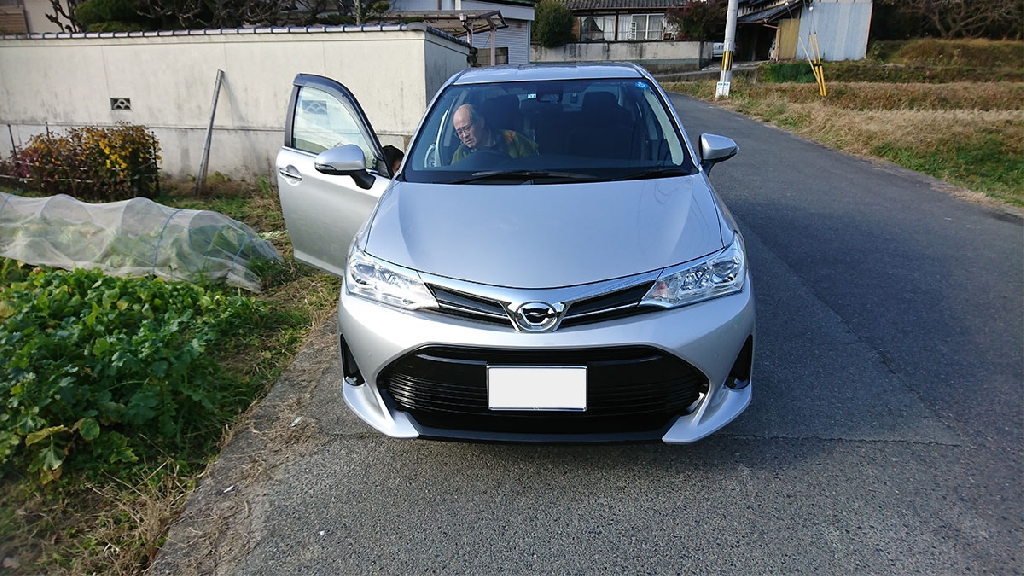 トヨタ カローラアクシオ